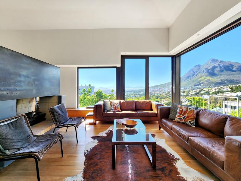 4 Bedroom Property for Sale in Higgovale Western Cape